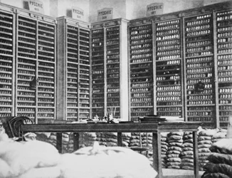 Jetzt verbündet mit Großbritannien und Frankreich: die russische Goldreserve in der Staatsbank in Petrograd, aus The Illustrated War News